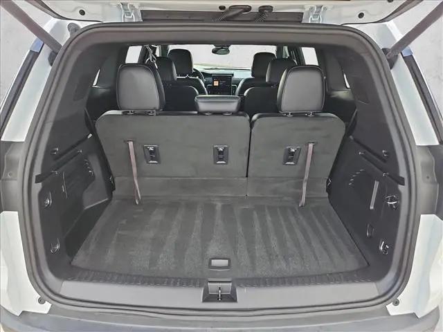 2024 GMC Acadia AWD AT4
