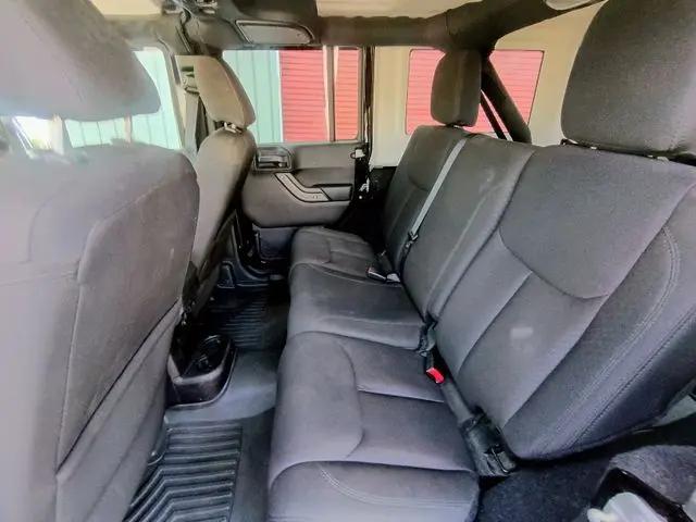 2015 Jeep Wrangler Unlimited Sport