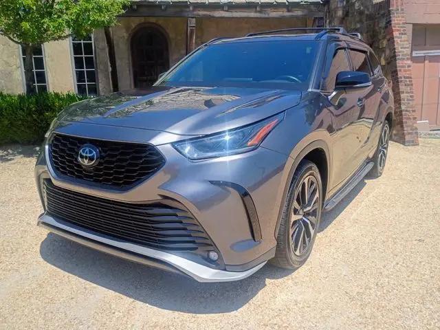 2022 Toyota Highlander XSE