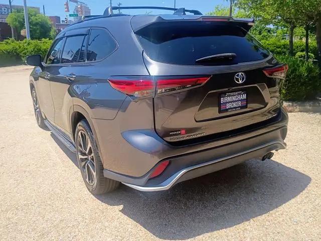 2022 Toyota Highlander XSE