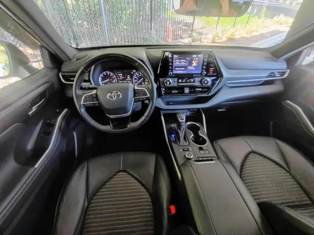 2022 Toyota Highlander XSE
