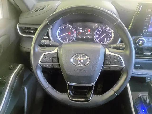 2022 Toyota Highlander XSE