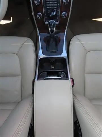 2015 Volvo XC70 T6 Premier Plus
