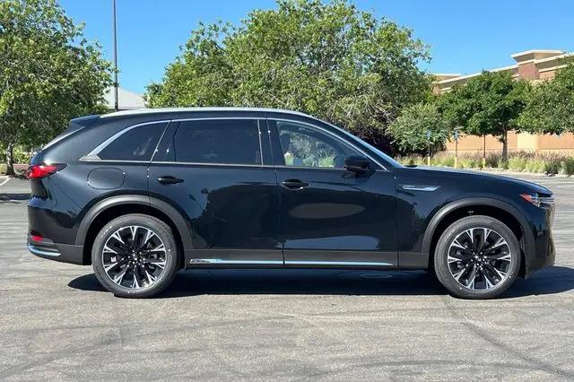 2026 Mazda X-90 Premium Plus