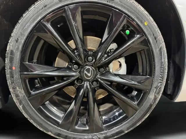 2023 Lexus ES 350 F SPORT Handling