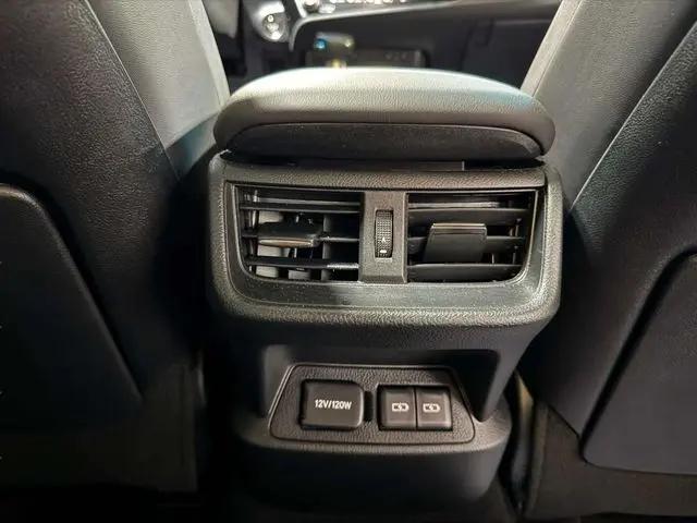 2023 Lexus ES 350 F SPORT Handling