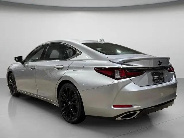 2023 Lexus ES 350 F SPORT Handling