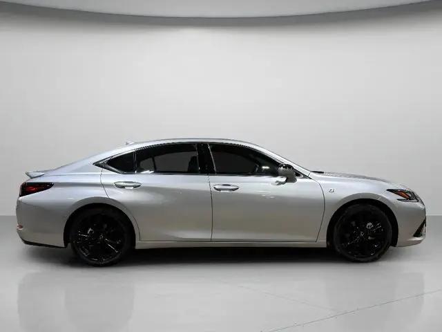 2023 Lexus ES 350 F SPORT Handling