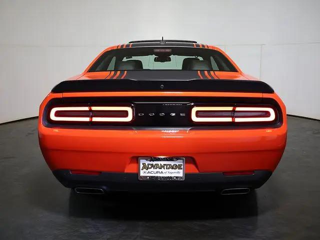 2016 Dodge Challenger 392 Hemi Scat Pack Shaker
