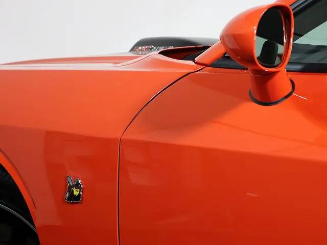 2016 Dodge Challenger 392 Hemi Scat Pack Shaker
