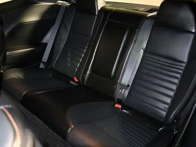 2016 Dodge Challenger 392 Hemi Scat Pack Shaker