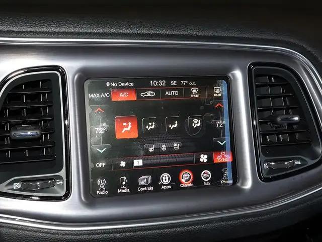 2016 Dodge Challenger 392 Hemi Scat Pack Shaker