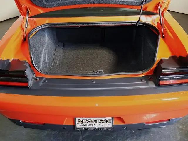 2016 Dodge Challenger 392 Hemi Scat Pack Shaker