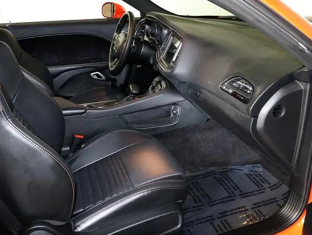 2016 Dodge Challenger 392 Hemi Scat Pack Shaker