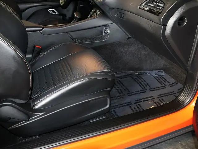 2016 Dodge Challenger 392 Hemi Scat Pack Shaker