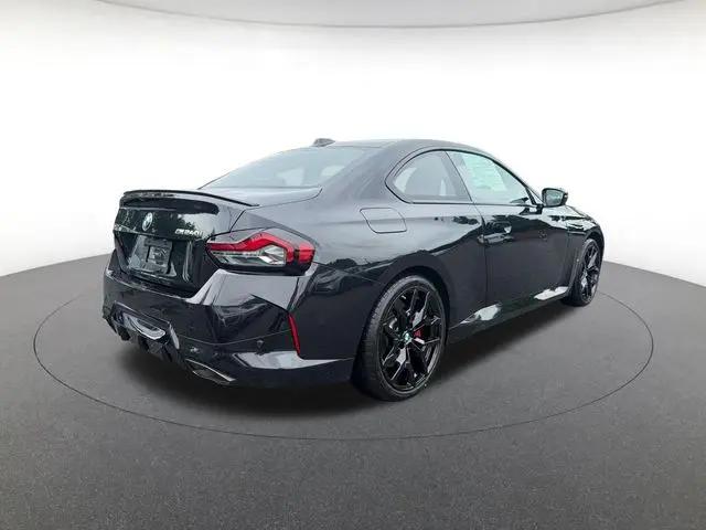 2026 BMW M240 i xDrive