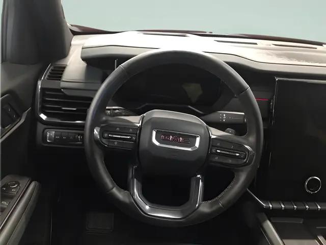 2025 GMC Acadia AWD AT4