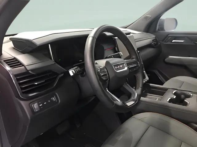 2025 GMC Acadia AWD AT4