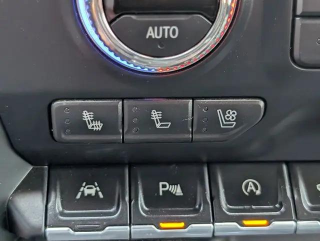 2021 GMC Sierra 1500 4WD Crew Cab Short Box AT4