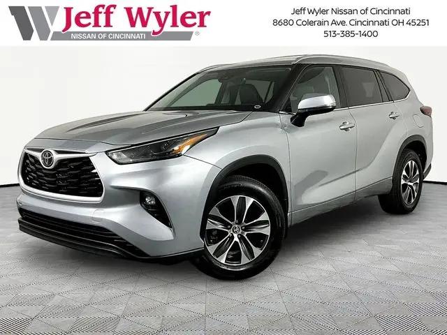 2025 Toyota Highlander XLE for sale near Cincinnati, OH
