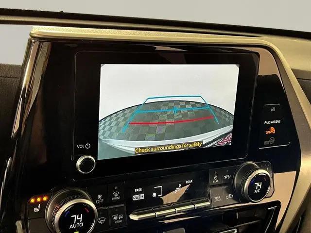 2025 Toyota Highlander XLE
