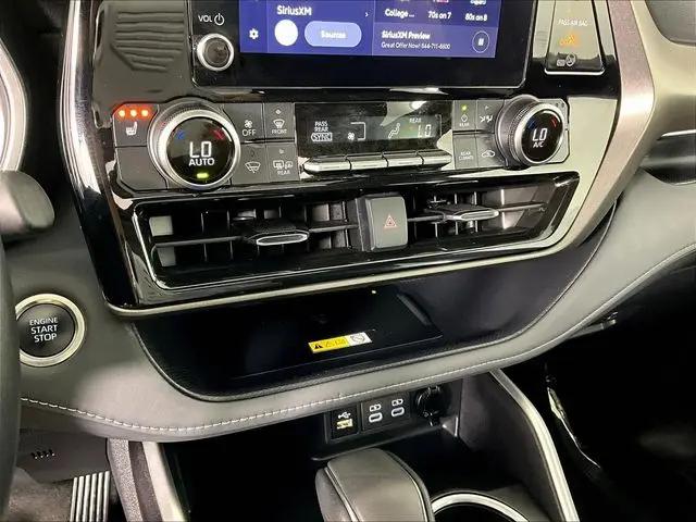 2025 Toyota Highlander XLE