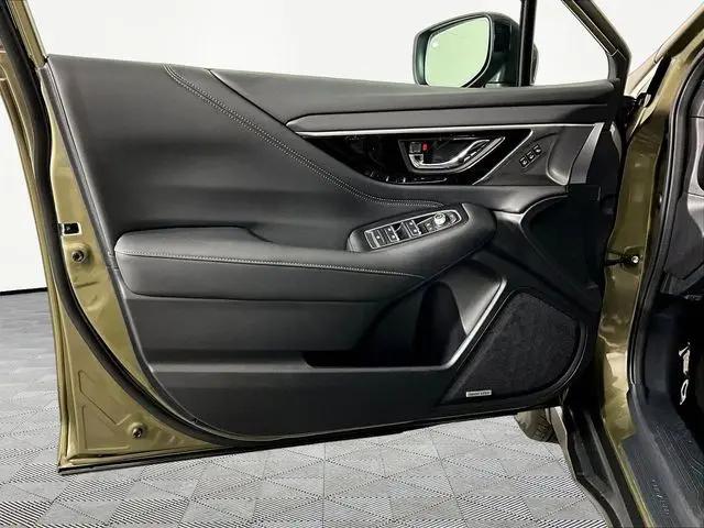 2025 Subaru Outback Touring XT