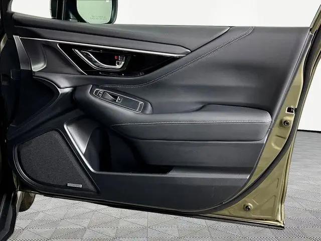 2025 Subaru Outback Touring XT