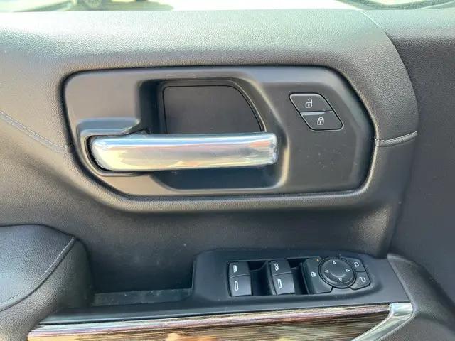 2021 GMC Sierra 1500 4WD Crew Cab Short Box Elevation