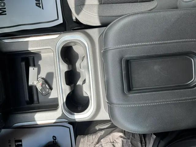 2021 GMC Sierra 1500 4WD Crew Cab Short Box Elevation