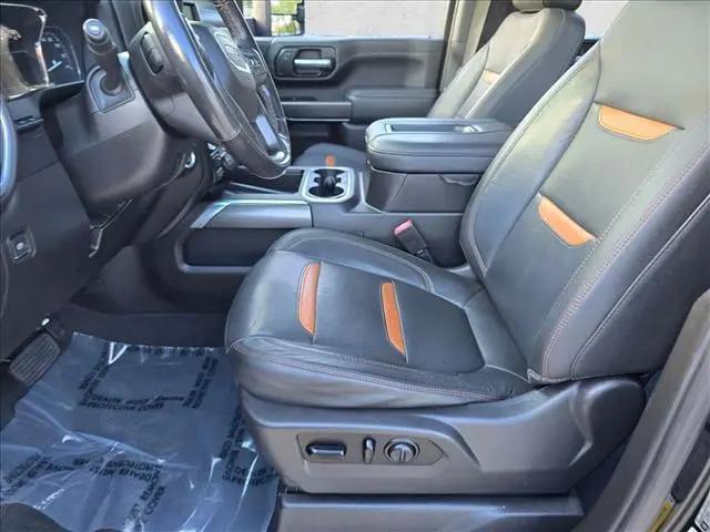 2021 GMC Sierra 2500HD 4WD Crew Cab Standard Bed AT4