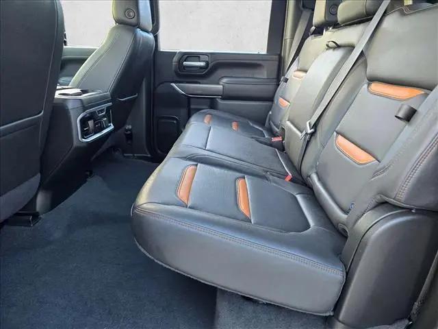 2021 GMC Sierra 2500HD 4WD Crew Cab Standard Bed AT4