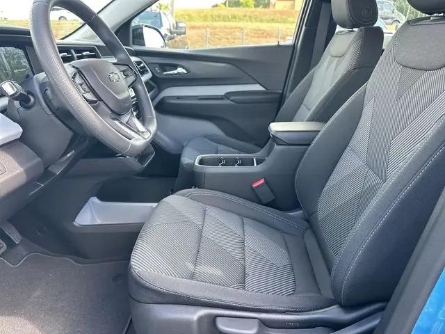 2027 Chevrolet Bolt LT FWD