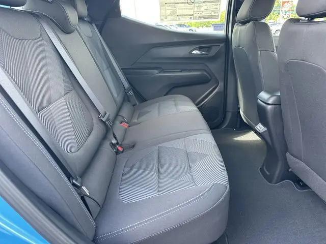 2027 Chevrolet Bolt LT FWD