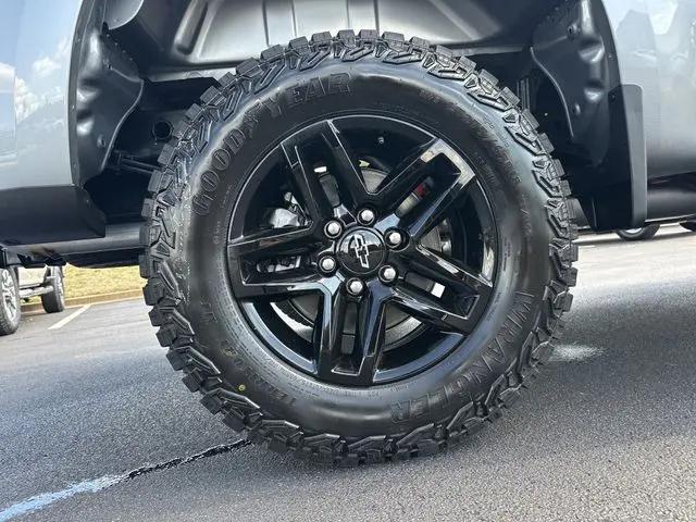 2026 Chevrolet Silverado 1500 4WD Crew Cab Short Bed Custom Trail Boss
