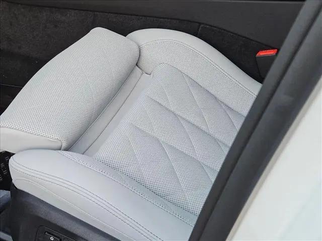 2027 BMW X6 xDrive40i