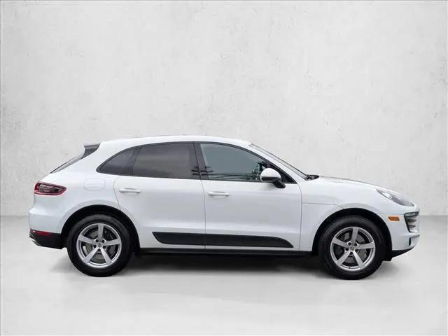 2017 Porsche Macan Macan