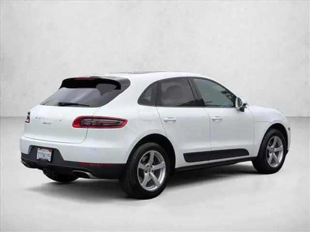 2017 Porsche Macan Macan