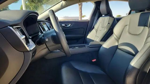 2024 Volvo S60 B5 Core Dark Theme