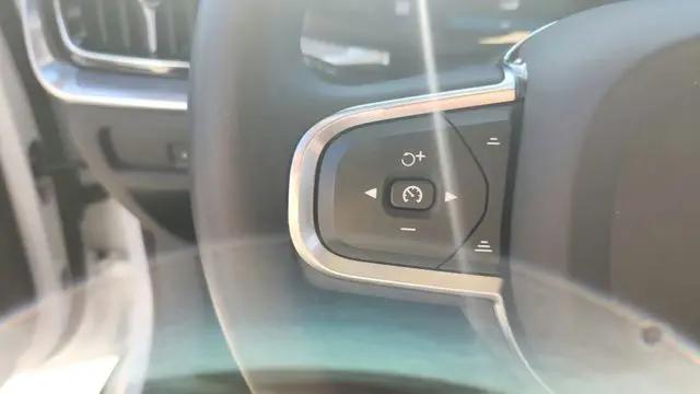 2024 Volvo S60 B5 Core Dark Theme