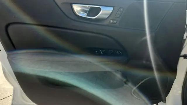 2024 Volvo S60 B5 Core Dark Theme