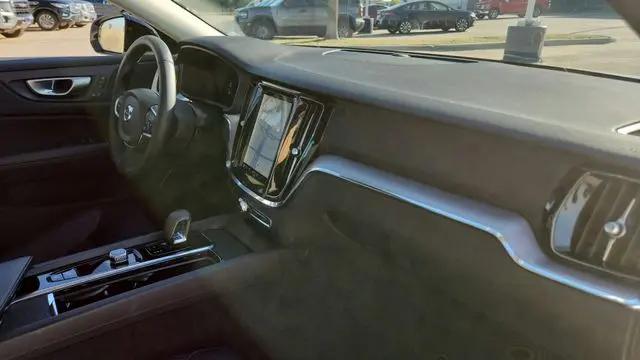 2024 Volvo S60 B5 Core Dark Theme