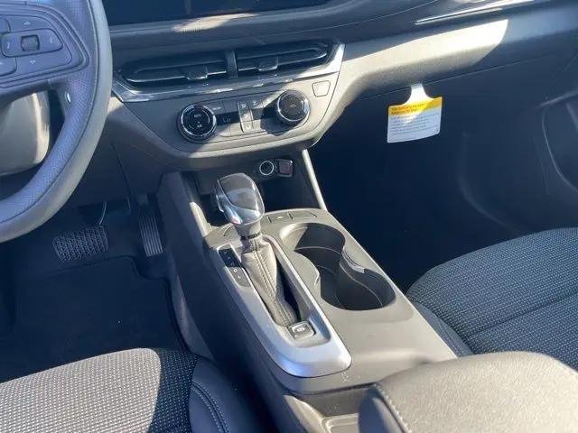 2026 Buick NV Preferred FWD