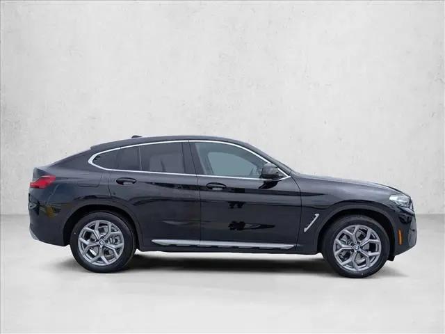 2025 BMW X4 xDrive30i