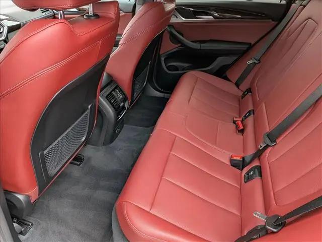 2025 BMW X4 xDrive30i