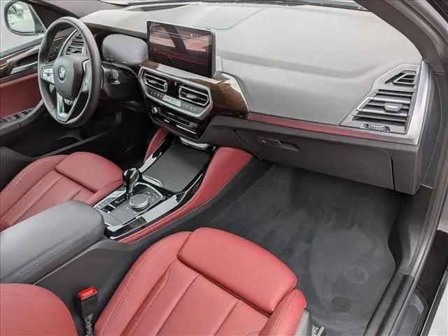 2025 BMW X4 xDrive30i