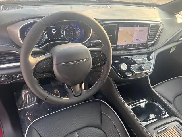 2027 Chrysler Pacifica Limited
