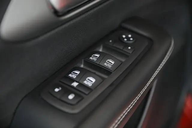 2027 Chrysler Pacifica Select AWD