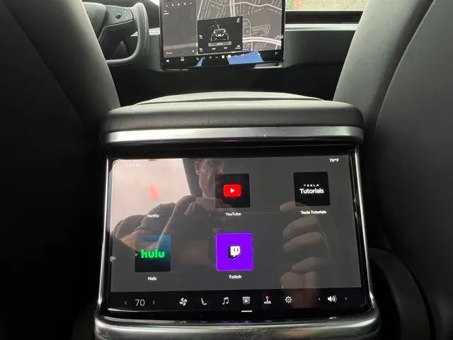 2023 Tesla Model X Standard Range