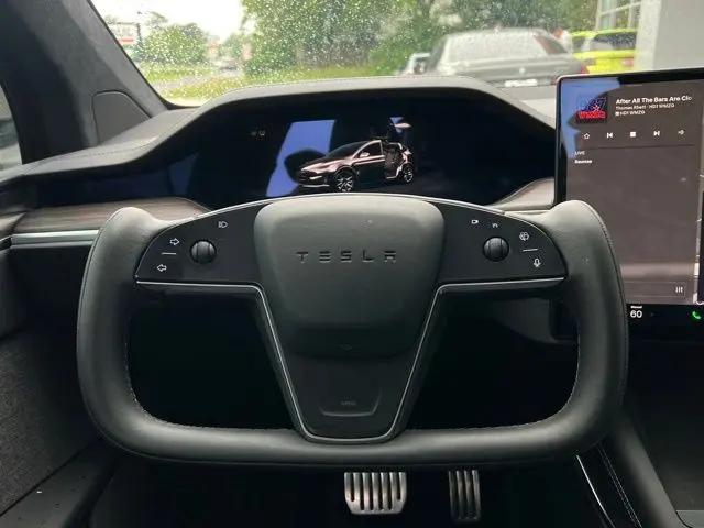 2023 Tesla Model X Standard Range